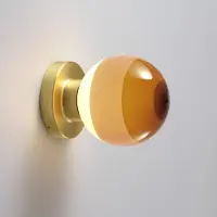Marset LED-vegglampe Dipping Light A1, kremfarget/messing
