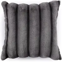 Nordstrand Fake fur pute med stripet struktur - 45x45 cm - Grå