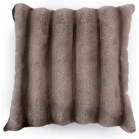 Nordstrand Fake fur pyntepute med stripet struktur - 45x45 cm - Brun