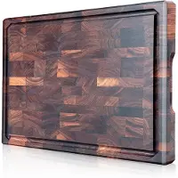 24hShop Skjærefjøl i valnøtt 34 x 24 cm / skjærebrett i tre / kjøkkenbrett med håndtak / sklisikkert serveringsbrett
