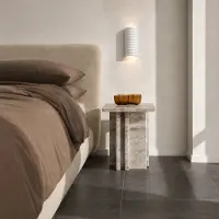 LUCANDE LED-vegglampe Riff, hvit, keramikk, høyde 25 cm